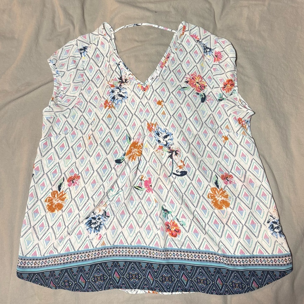 DR2 Multicolor Floral Diamond Pattern Blouse
